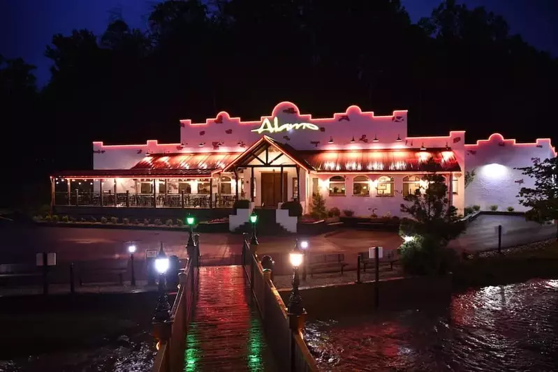 the alamo is one of the best steak restaurants in pigeon forge