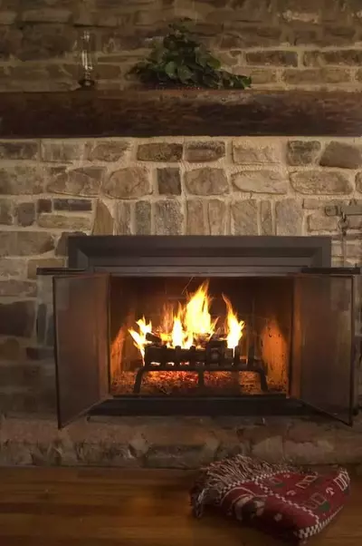 Gatlinburg cabin with electric fireplace