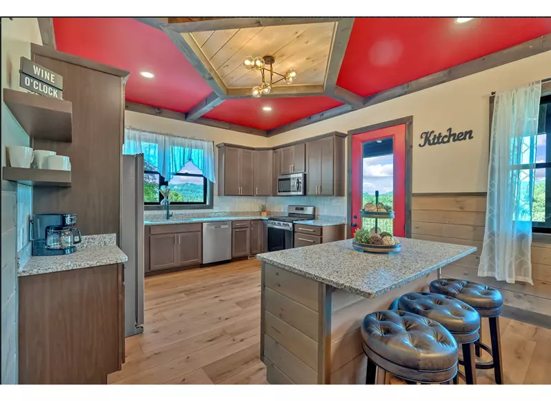 MAJESTIC ENTERTAINMENT