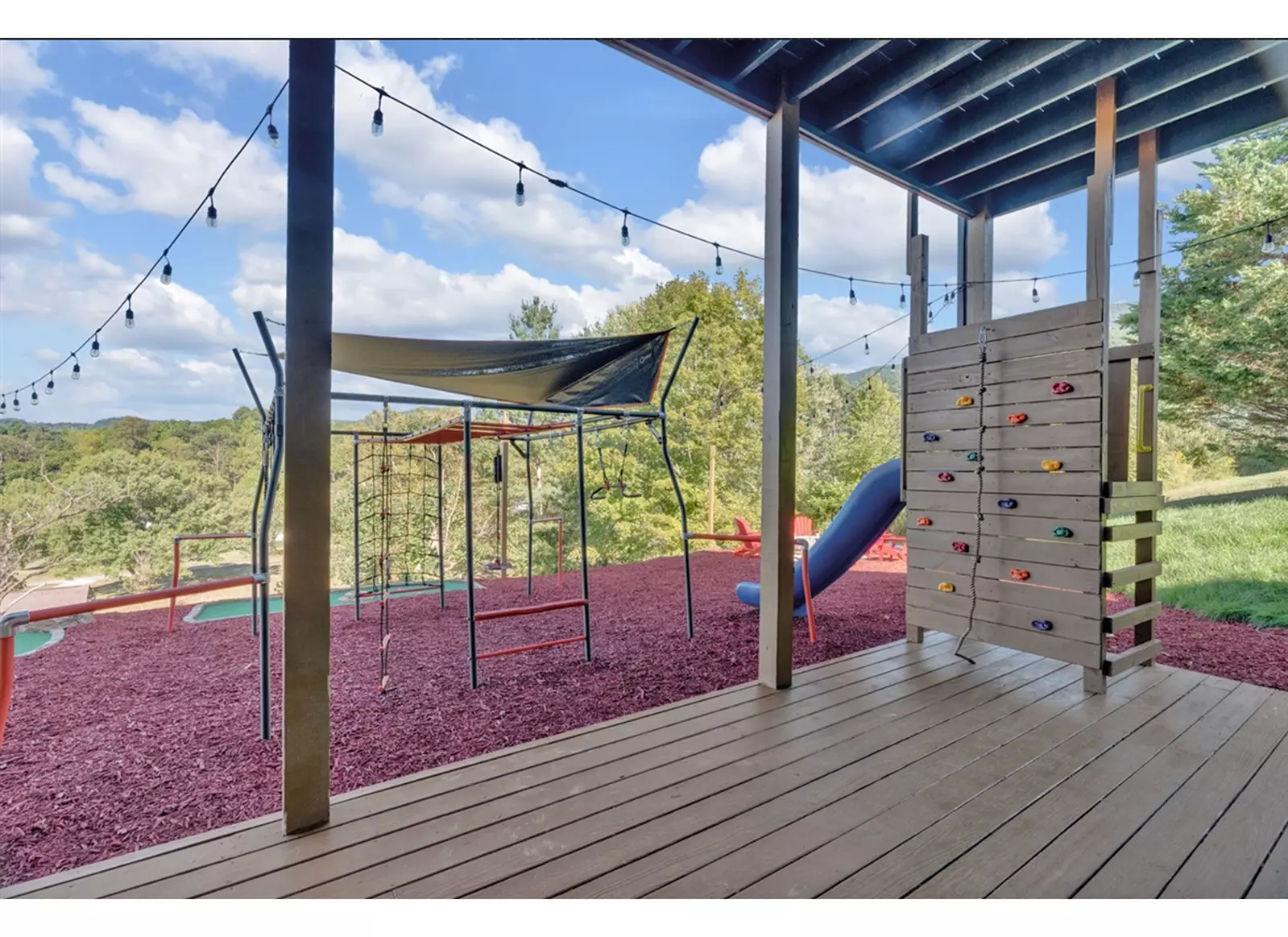 MAJESTIC ENTERTAINMENT