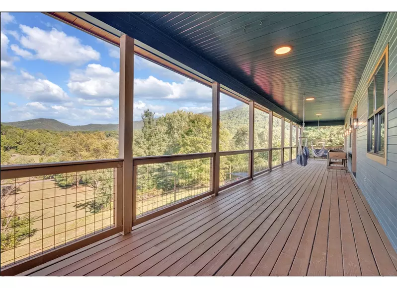 MAJESTIC ENTERTAINMENT