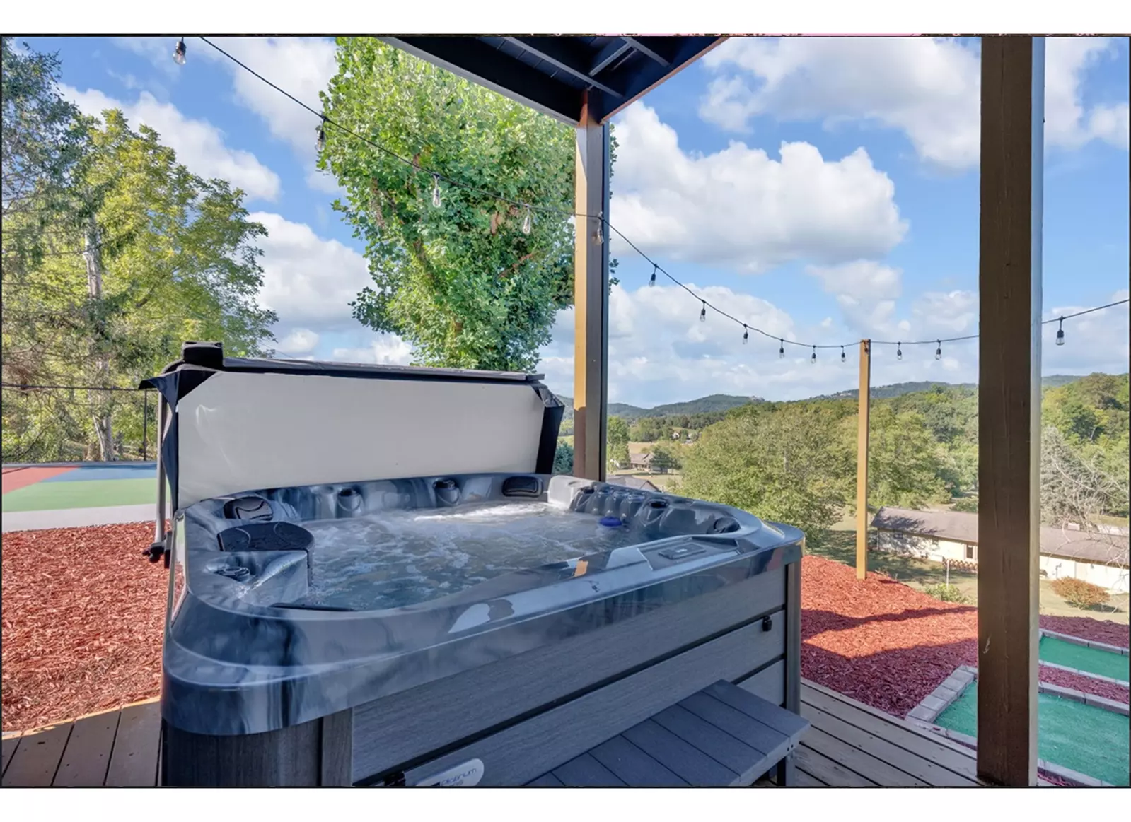 MAJESTIC ENTERTAINMENT