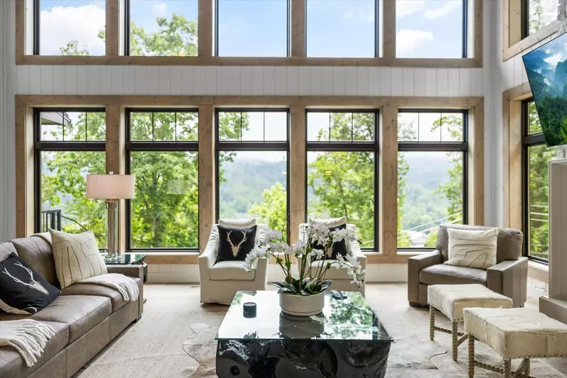 GREYSTONE HEIGHTS LODGE