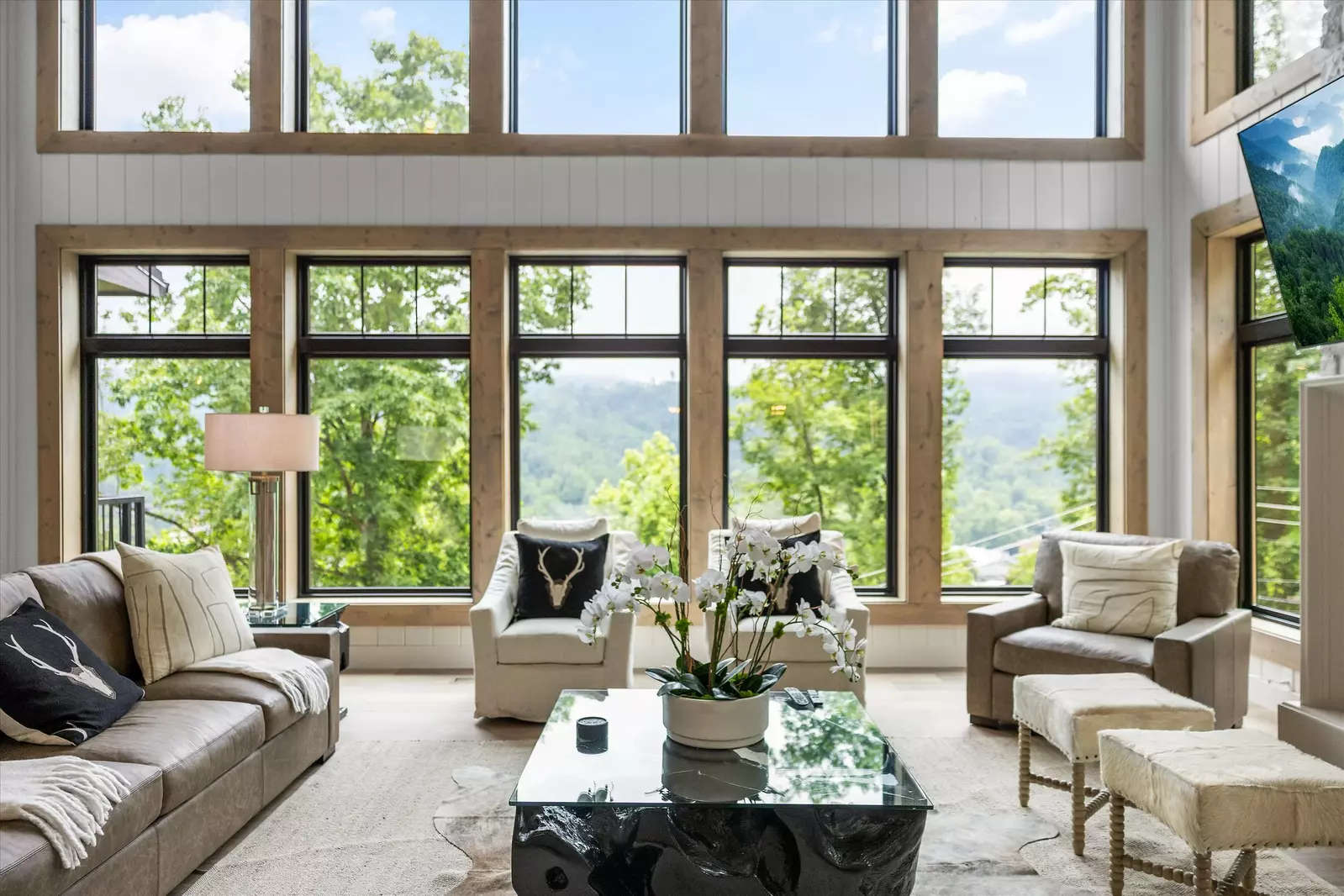 GREYSTONE HEIGHTS LODGE