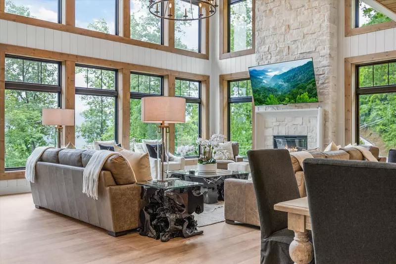 GREYSTONE HEIGHTS LODGE