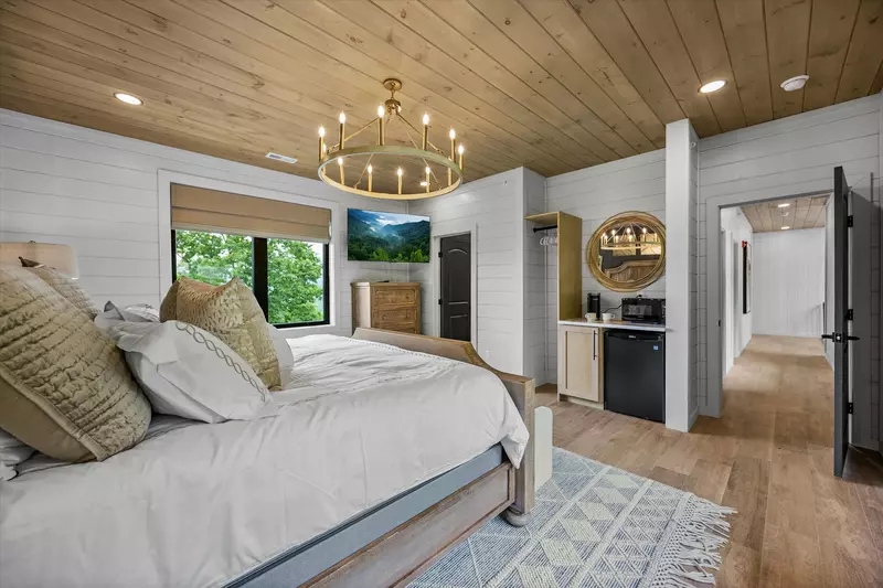 GREYSTONE HEIGHTS LODGE