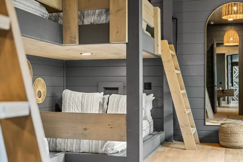 GREYSTONE HEIGHTS LODGE