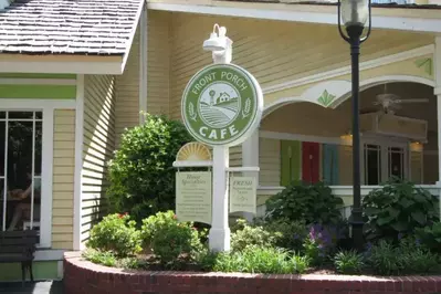 Front Porch Cafe at Dollywood