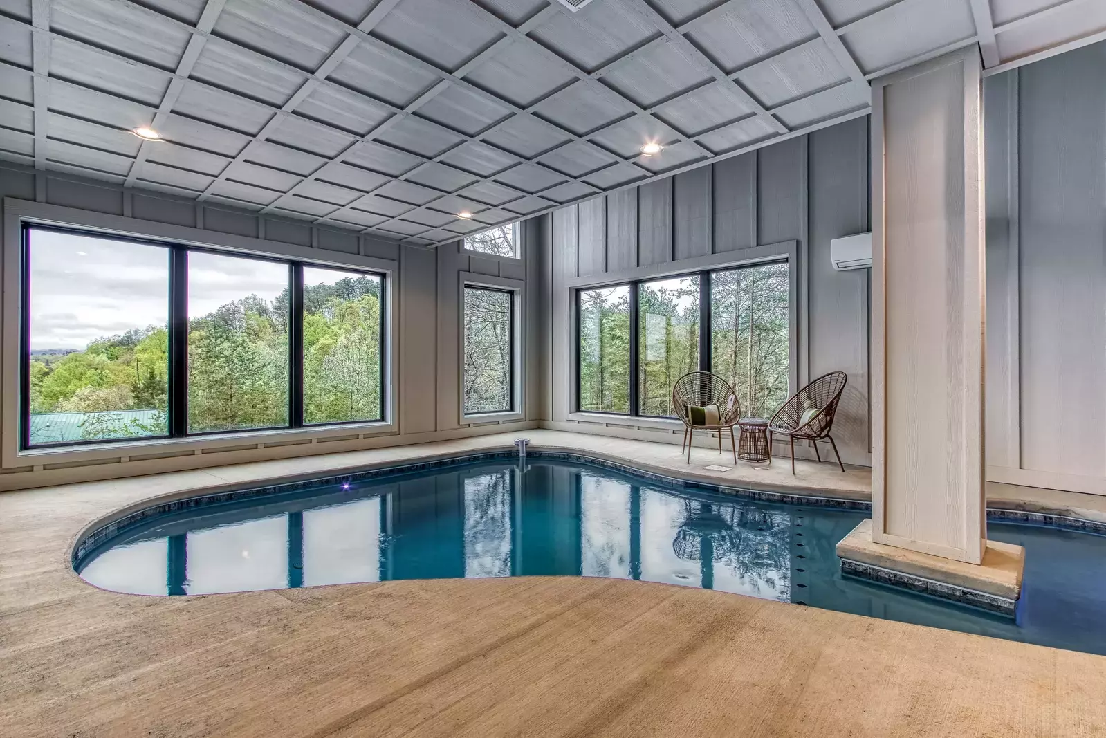 pigeon forge cabin with indoor pool