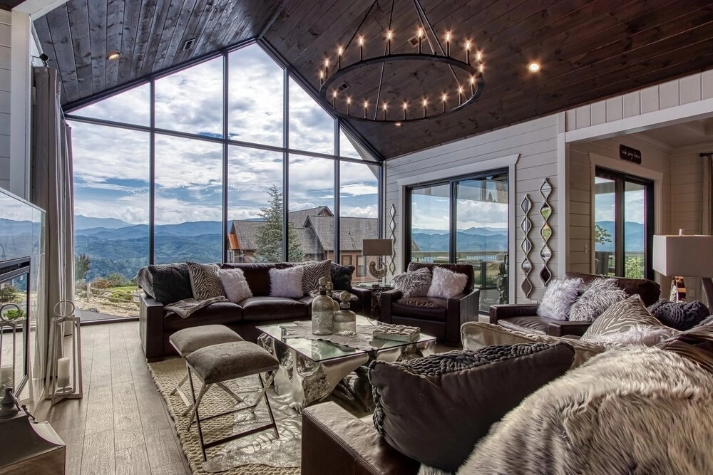 summit mountain splash is a top pigeon forge cabin for large groups