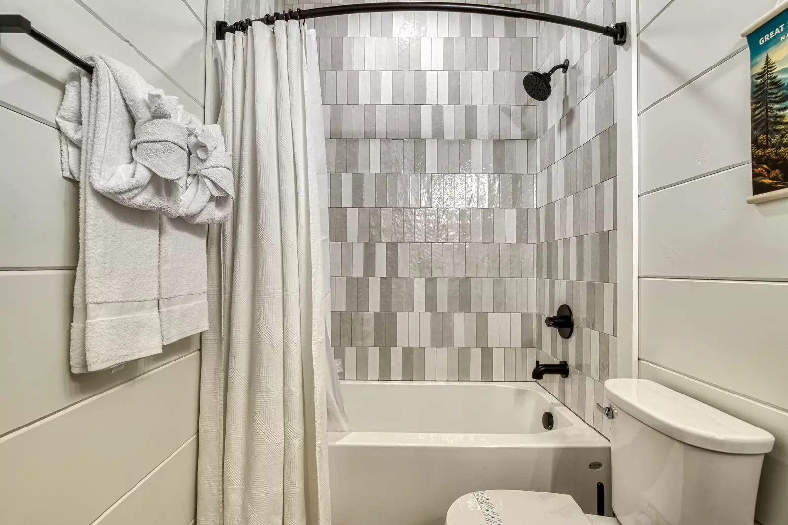 WANDERIN' BEAR LODGE