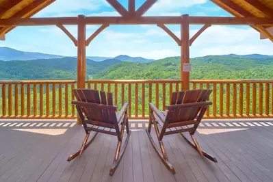 bear with me is one of the best luxury cabins in gatlinburg